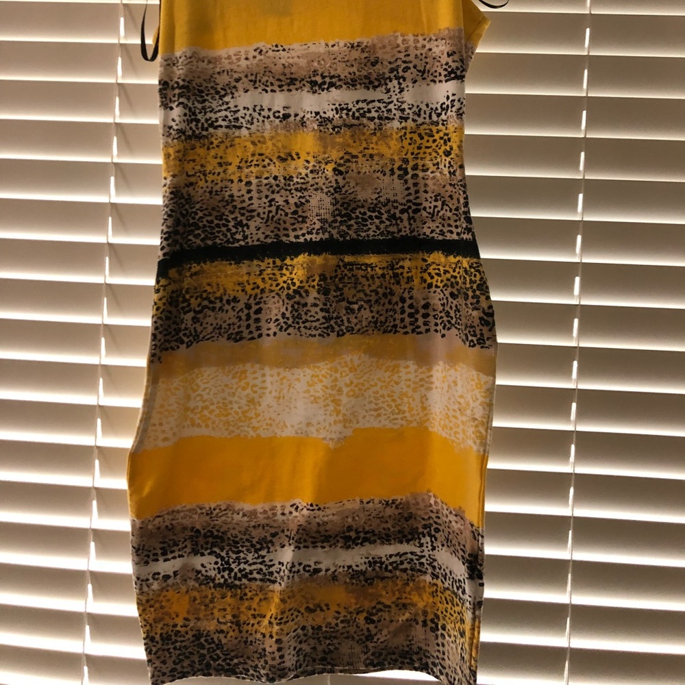 Yellow Dress - Picture 2 of 2